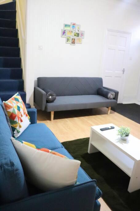 Ferienwohnung Peaceful 2 Bed House Free Wifi And Parking Leeds  Exterior foto